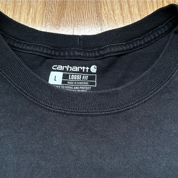Carhartt loose fit pocket tshirt - Picture 2 of 2